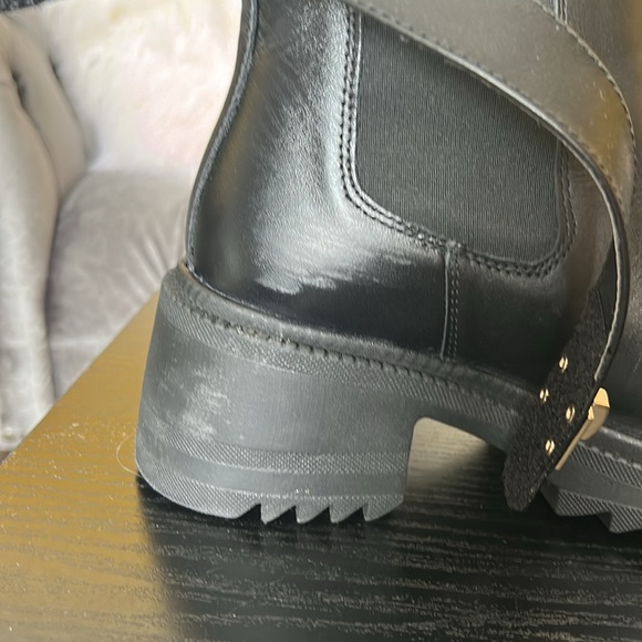 Steve Madden Black Leather Ankle Boots with gold accent. - Picture 3 of 15